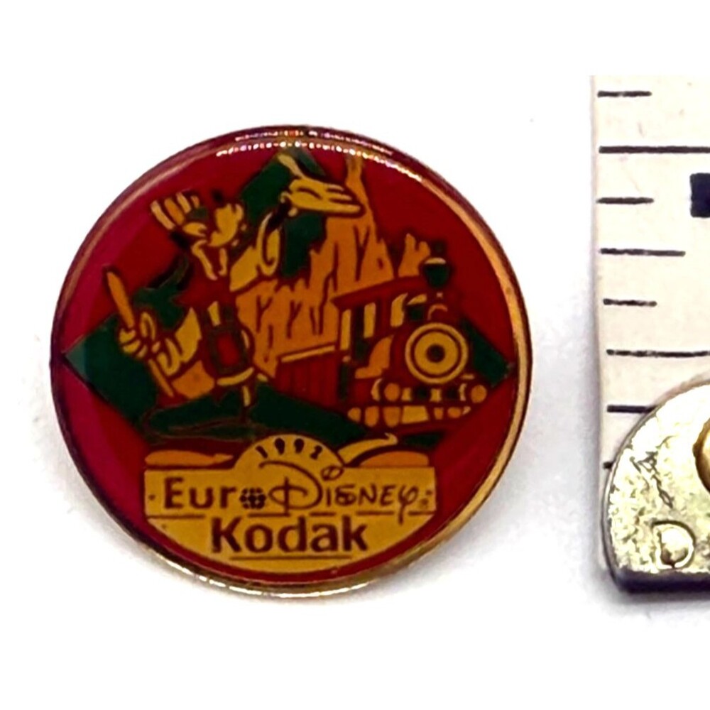 1992 Euro Disney Resort Kodak Official Sponsor Pin Goofy Big Thunder Mountain